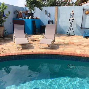 Mo Place Homestay Paradera